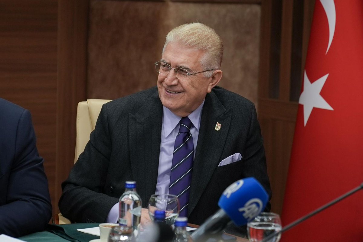 batiplatformu's tweet photo. 8 Mayıs 2026 tarihinde, T.C. Cumhurbaşkanlığı İletişim Başkanımız Prof. Dr. Sayın Burhanettin Duran’ı İstanbul Aydın Üniversitesi Batı Platformu Mayıs ayı toplantımızda konuk olarak ağırladık.

Toplantıda, küresel ölçekte bilginin, iletişimin ve algının giderek daha ++ https://t.co/rJY4eKELHa