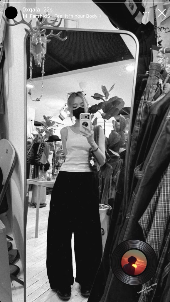 youngsisterr tweet media