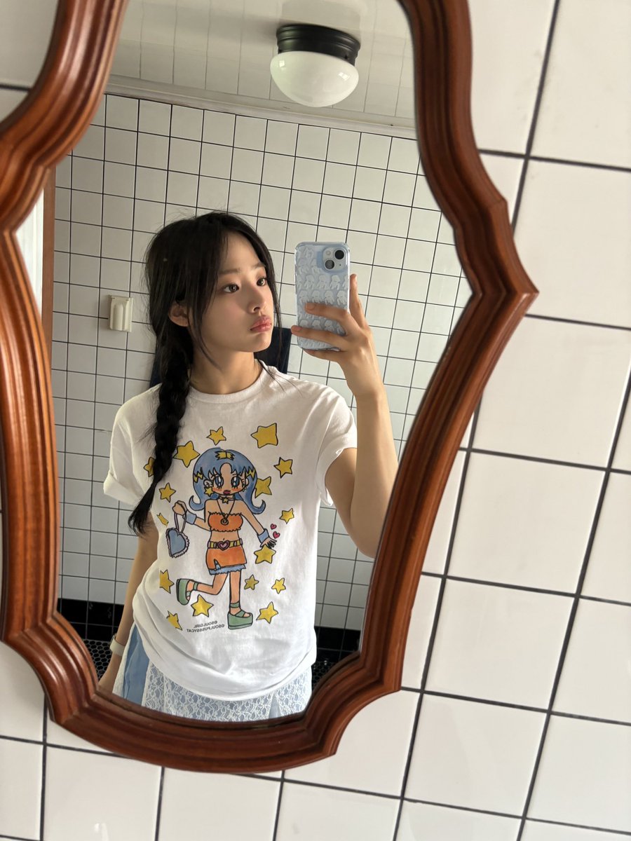 n년전 오늘의 민지 tweet media