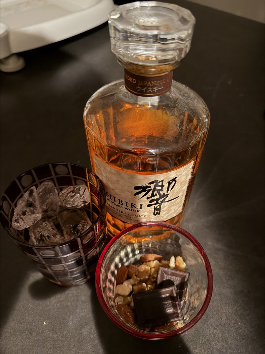 ナカニシ tweet media