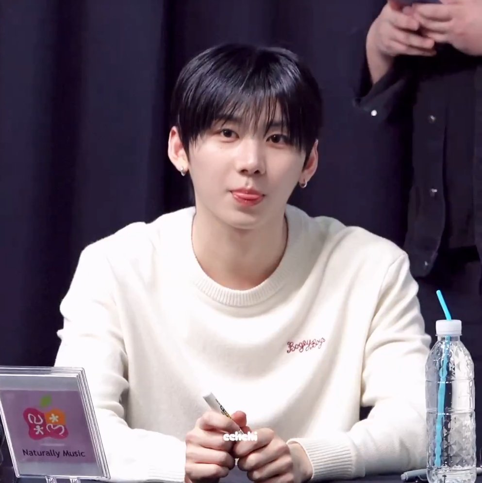 cel 🍓🧊 ֶָ֢.ೀ tweet media