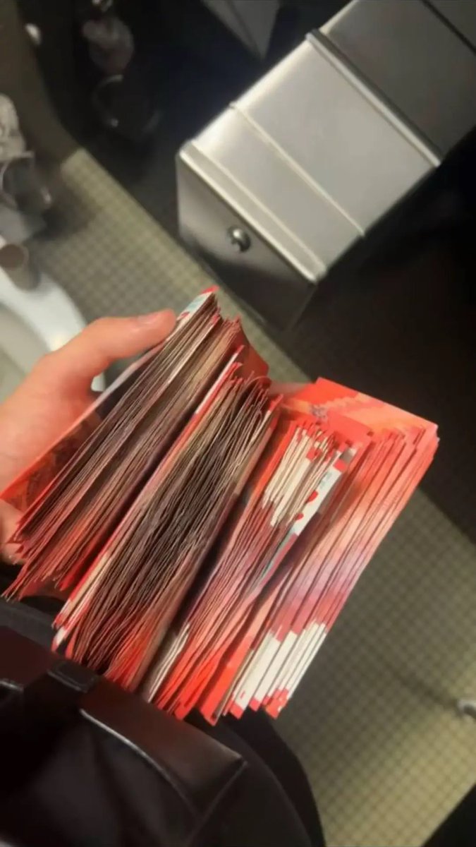 Xmemecointrade's tweet photo. Day 37 trading on Padree 👨‍🦯‍➡️- Yesterday, I was fully locked in and had a green day. Today was an amazing day, I didn’t roundtripped for once!

Also hustling on the side - made 8.4k total from side hustles in just 2 days 🤫. Big mon$y never comes clean.

Thanks for the day.
🙏🏾

May Balance Counter: 147 sol