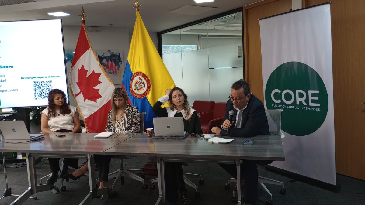 fundacion_core's tweet photo. A esta hora nos acompañan @Giarias @NaryiVC @JuanitaVelezF para comentar y analizar el Informe El Poder Armado en Expansión Entre el Fortalecimiento y la Fragmentación de los grupos armados en Colombia en la @CanadayColombia https://t.co/UpbbStdwTq