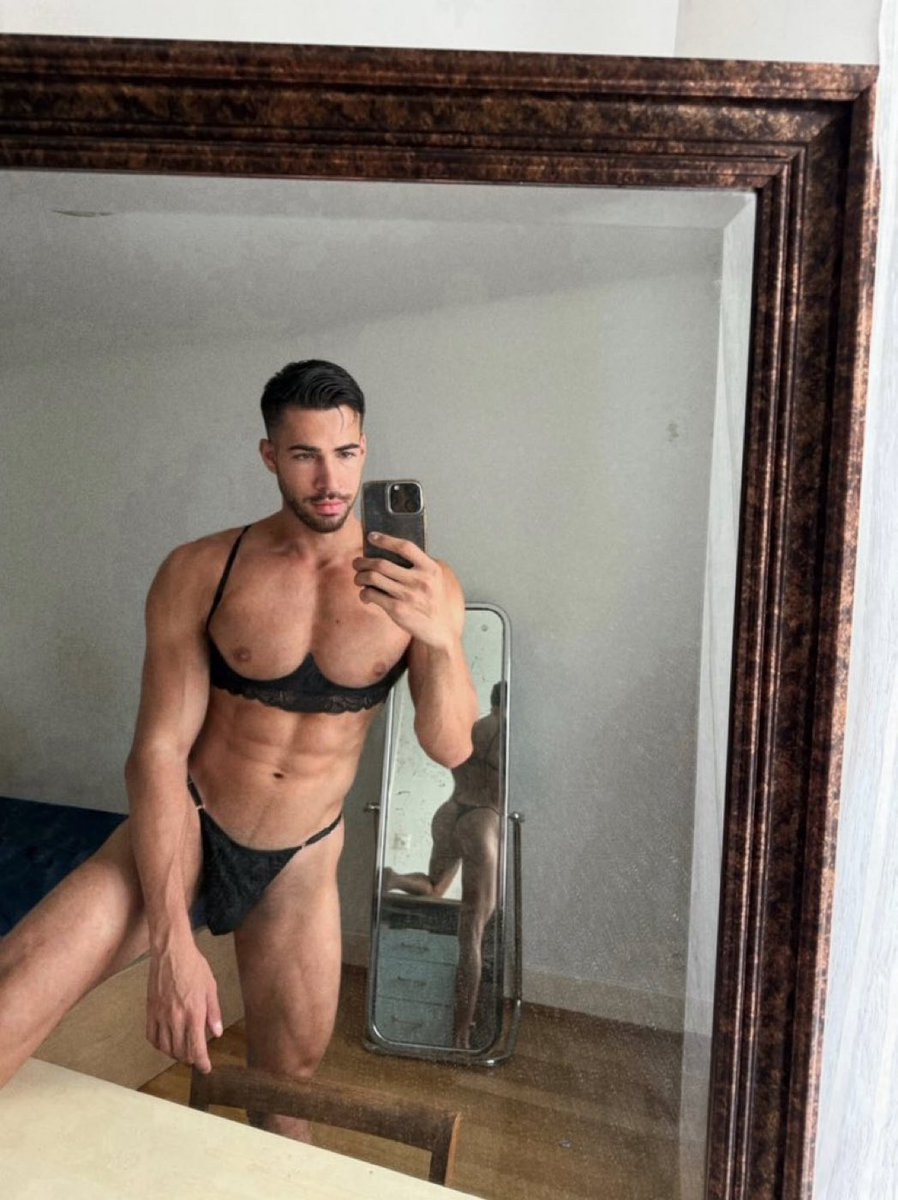 TEXT ME IF YOU’RE HORNY LOVE 🍆 tweet media