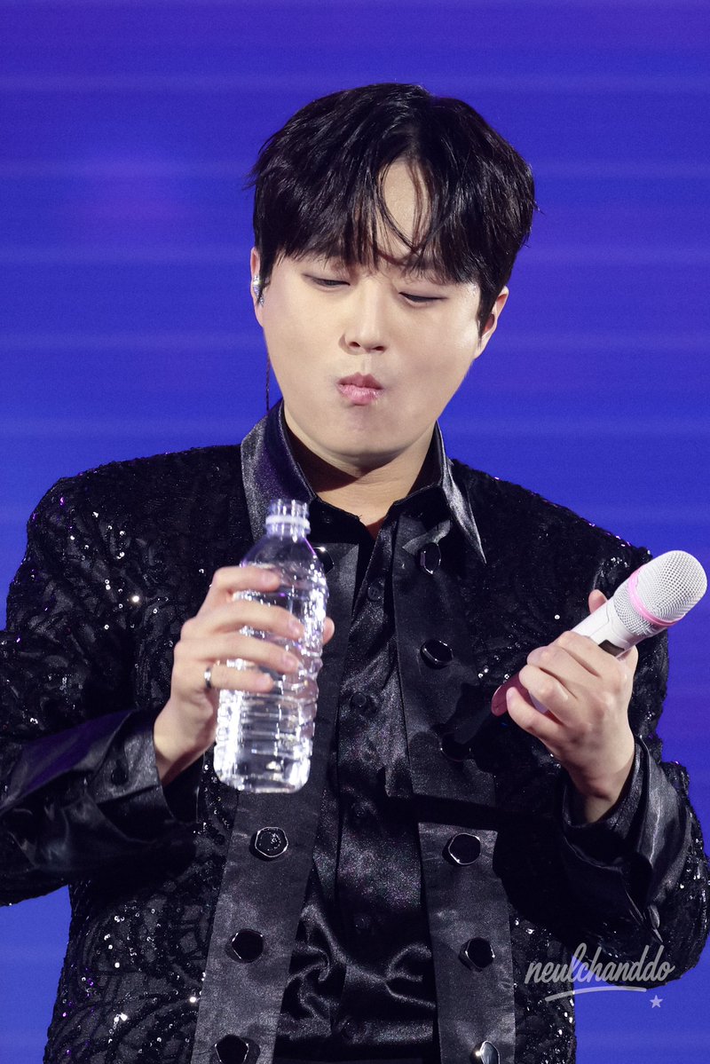 늘찬또 tweet media