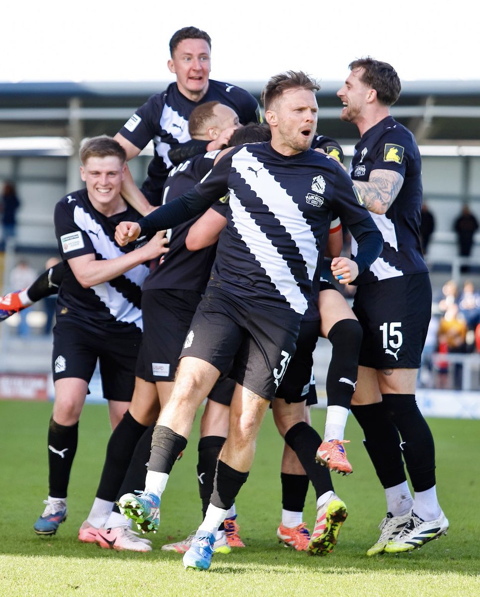 Radcliffe FC tweet media