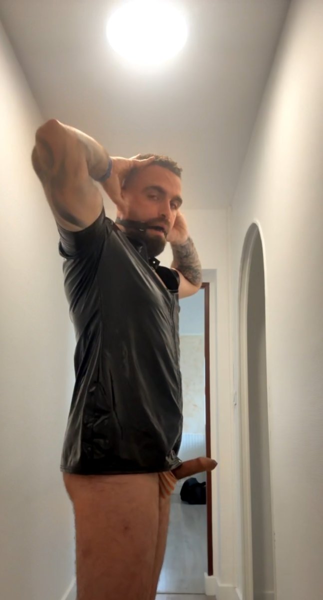 alphadomhere's tweet photo. This fag begged me to expose him. Like comment n repost for more pics

His telegram @tchip0987 https://t.co/TT7zIBM9NE