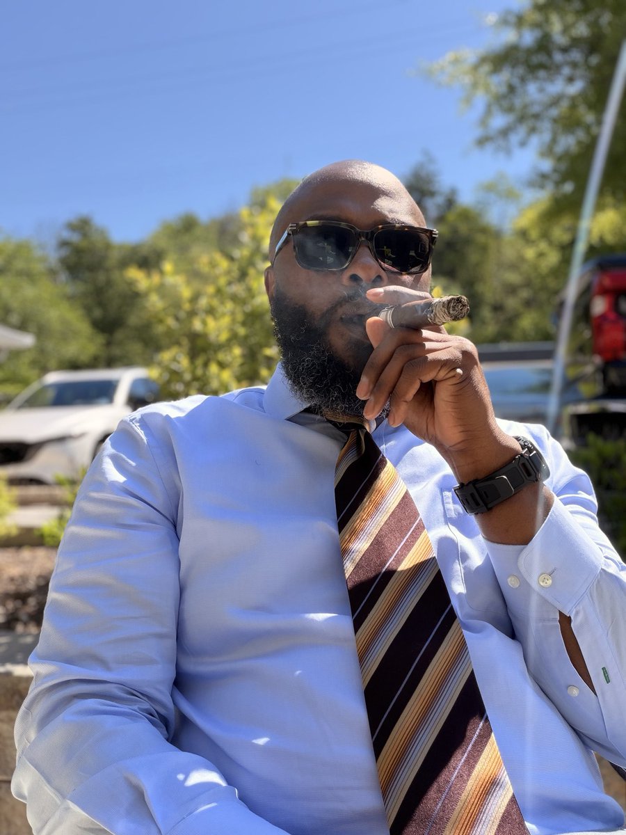 AbstractSemaj's tweet photo. Do not give unaddressed disrespect a pass because you’re the parent, adult or simply because you love them. 

You’re not obligated to give anyone permanent, unconditional access to you—your time, emotional energy, platform, or vulnerability. https://t.co/oj5gdH0lHV