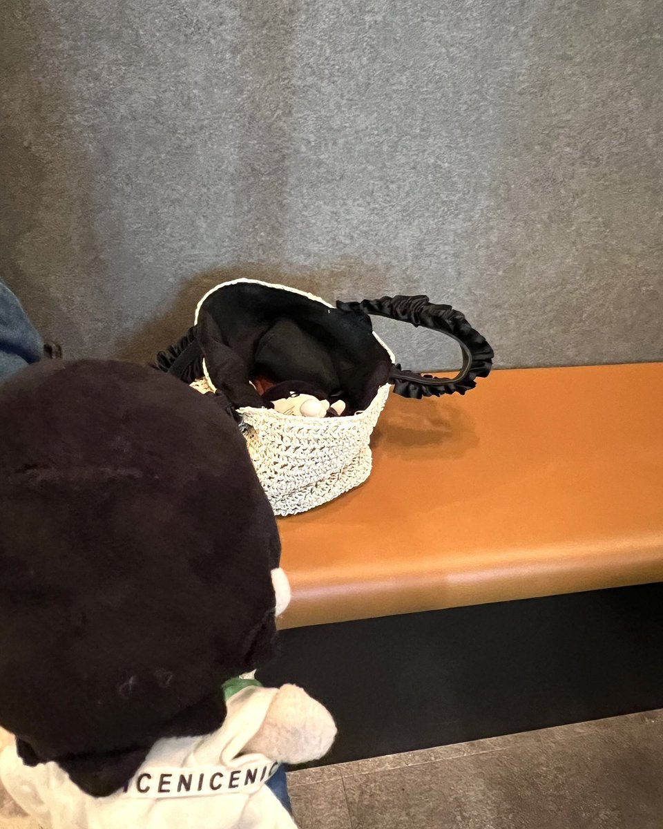 まよなか tweet media