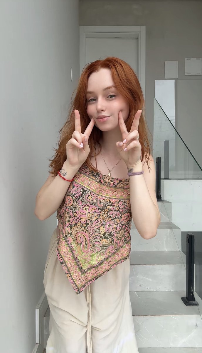 Rosalie Red tweet media
