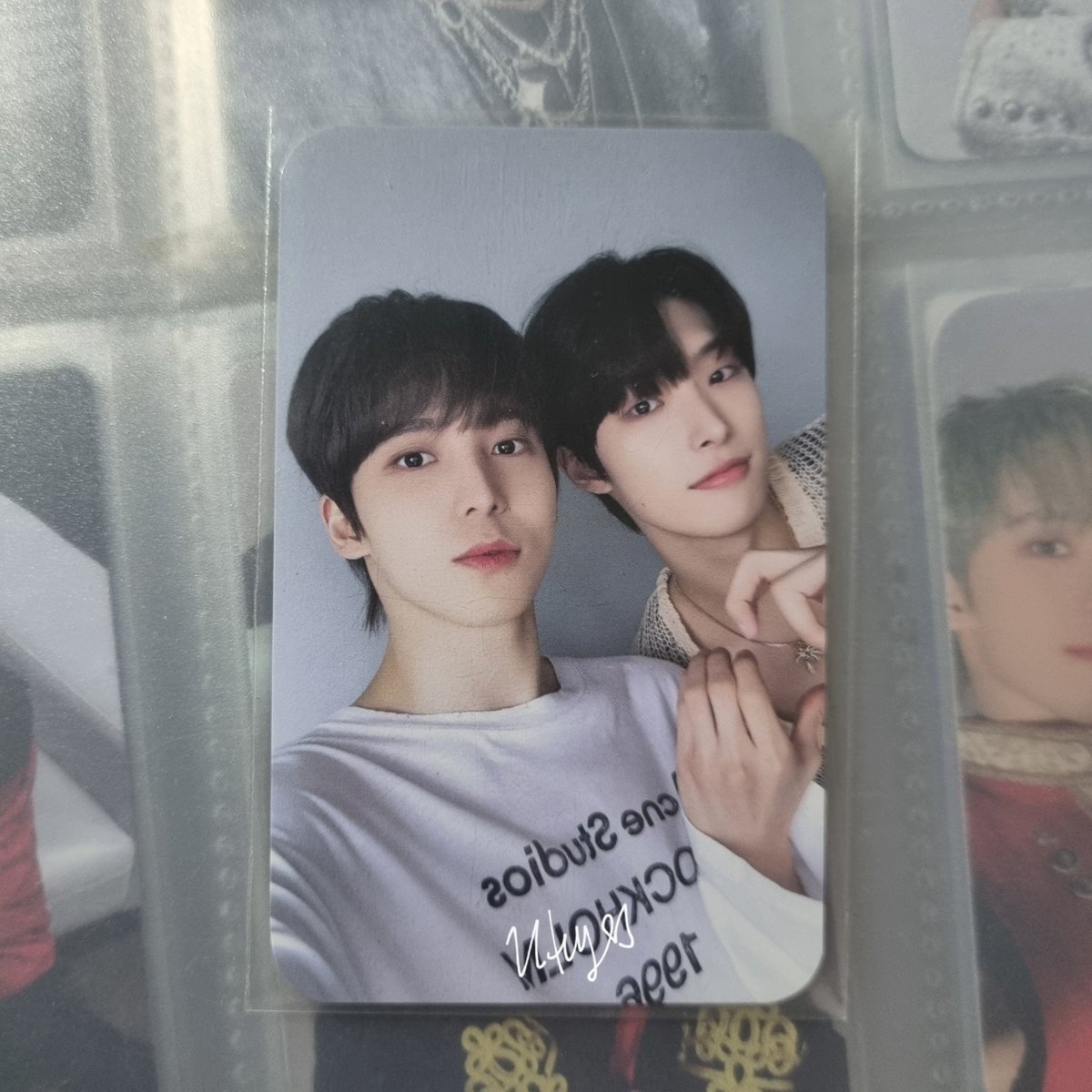 uteyss's tweet photo. 16 — Fav unit pc

Also pc unit pertama yang di wl in karena sebelumnya gak tertarik sama pc perunitan 😬 tapi disini beda... they're just so... yungi...  kek... yungi mentok... hidup yungi... berjayalah yungi... https://t.co/RdAJ40byy1