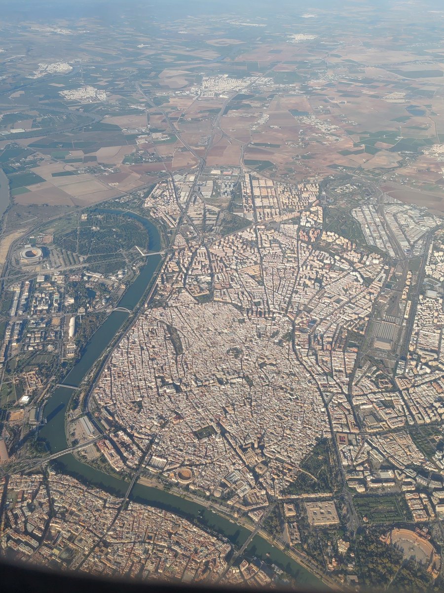 Sevilla en expansión tweet media