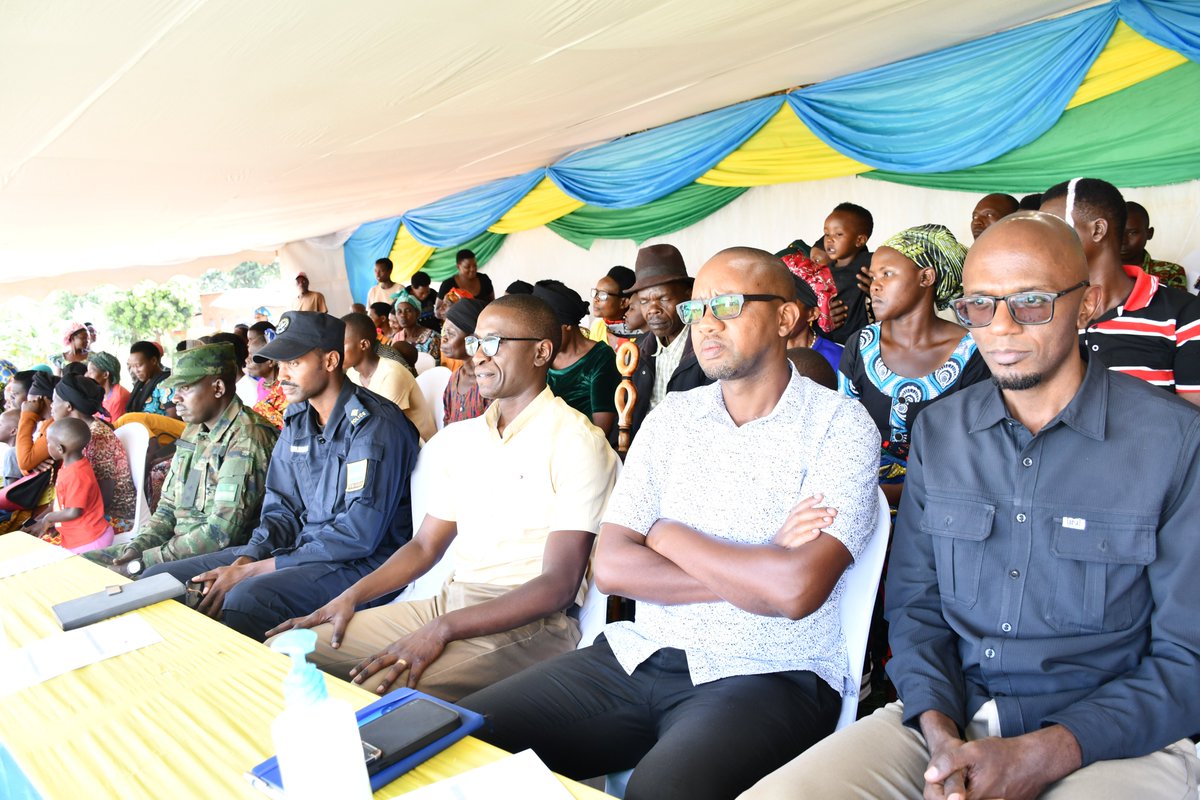 Uyu munsi mu murenge wa Gahara hatangirijwe igikorwa cyo kuvurira ...