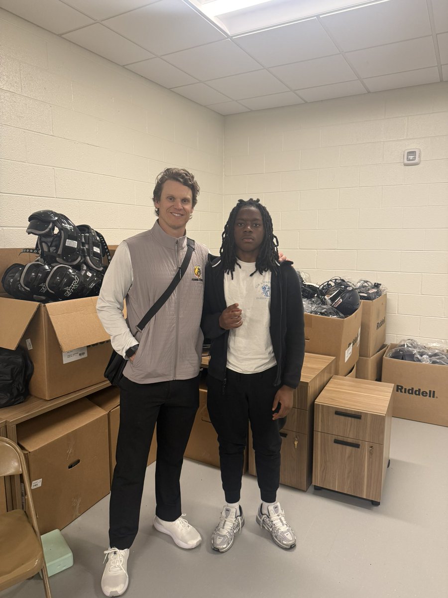 jonesjj_2's tweet photo. Thank you to coach @GrantCaserta for coming out to talk about @FerrisFootball can’t wait to compete at the camp!! https://t.co/VjBFc0JyPP