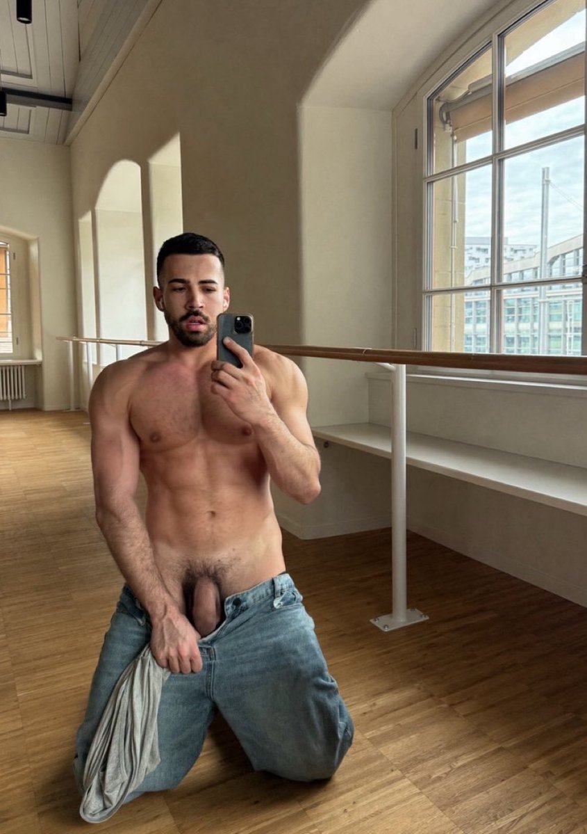 TEXT ME IF YOU’RE HORNY LOVE 🍆 tweet media