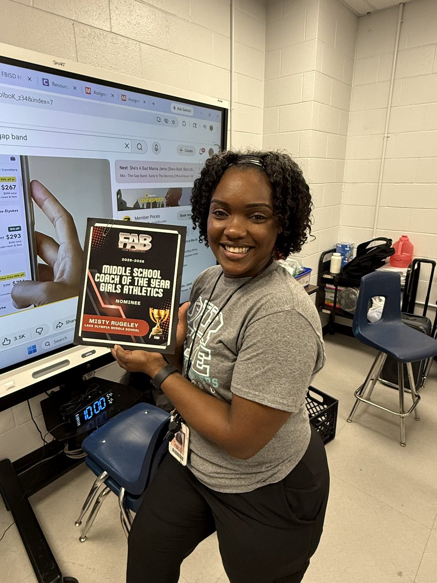 LOMSMustangs's tweet photo. Congratulations to our Mustang Coach, Ms. Rugeley, for being named as a FAB Nominee for Middle School Female Coach of the Year! #LEVELUP #PACEwithPRIDE https://t.co/rFiR2Ycy9i