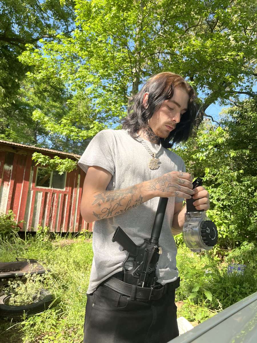 Rynn (18+ ONLY) tweet media