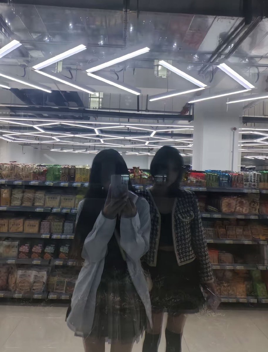 大理 八月 tweet media