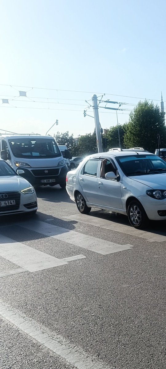 BaharTuranU's tweet photo. Arkadaşlar trafiğin arasında yürümeye çalışırken tweet atmaya çalışıyorum, kızım kolumda oraya buraya çekiyor Allah a emanet yürürken desteğim sizlerle lütfen destek verelim birlikte güçlüyüz sesimizi duyuracağız, Ümit Altay adalet yolunda yalnız değildir ÇAĞLA TUĞALTAY 🙏🙏🙏🙏 https://t.co/szfPZRlG7g
