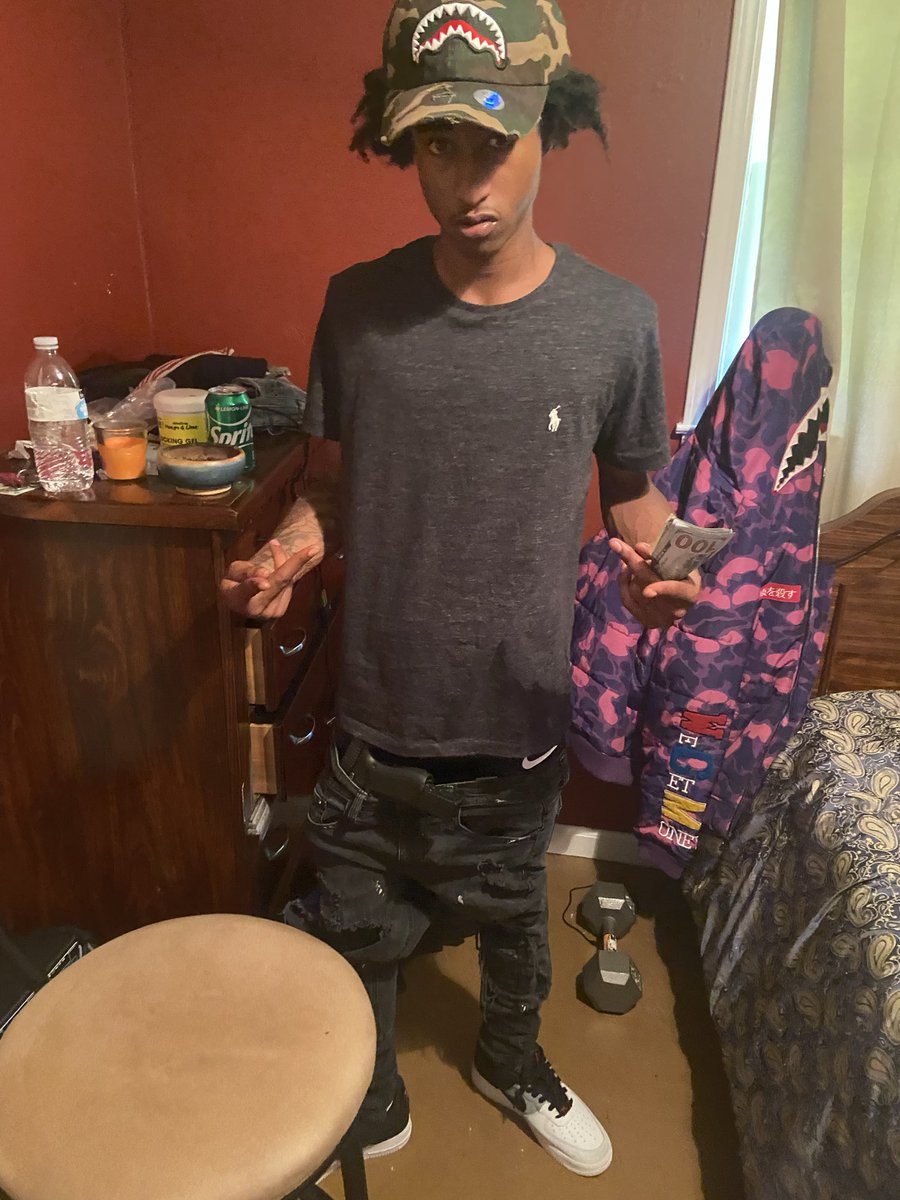 1liltaee tweet media