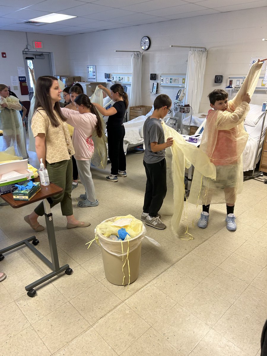 Sekuhl's tweet photo. Elk Lake students getting Career Ready at Susquehanna CTC! #CareerReadyPA #RemakeDaysNEPA https://t.co/sTsCebJDoJ