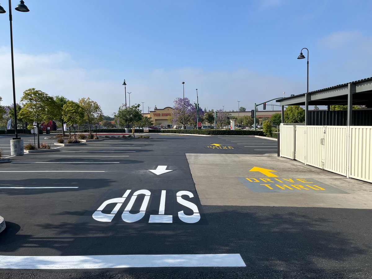 Asphalt_Pro's tweet photo. Empire Parking Lot Services' experienced striping division was completing striping &amp; stenciling for Chick-Fil-A in Glendora. Have you taken time to protect your asphalt from upcoming rain? Check us out on Google or Yelp! https://t.co/GWoB1vp806