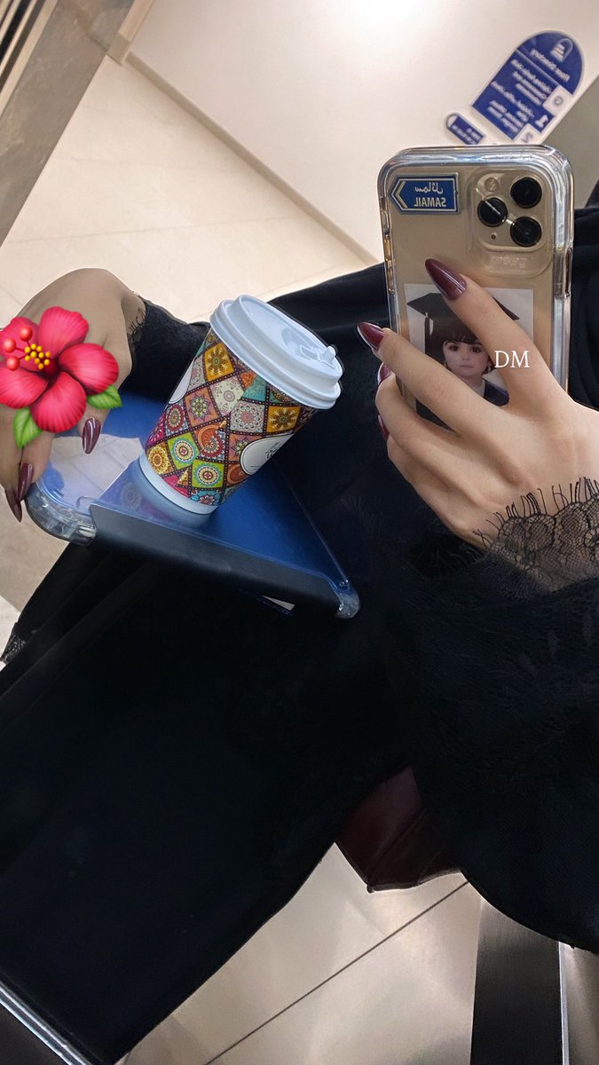 dm_9ia's tweet photo. 🎓🤍✨✨✨ https://t.co/kosPY4GC8o
