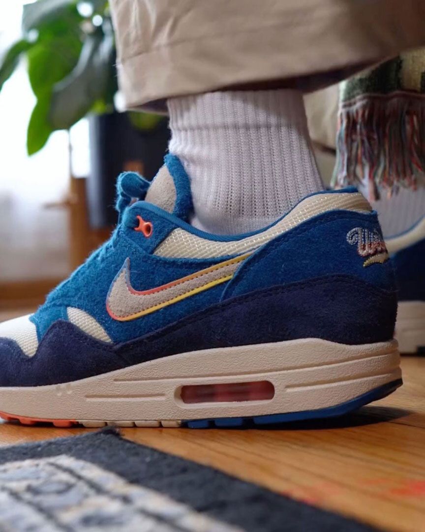 JustFreshKicks's tweet photo. Nike Air Max 1 “Milwaukee Brewers” ⚾️ 

https://t.co/CHQWsaaMVc https://t.co/RFBKA8m198