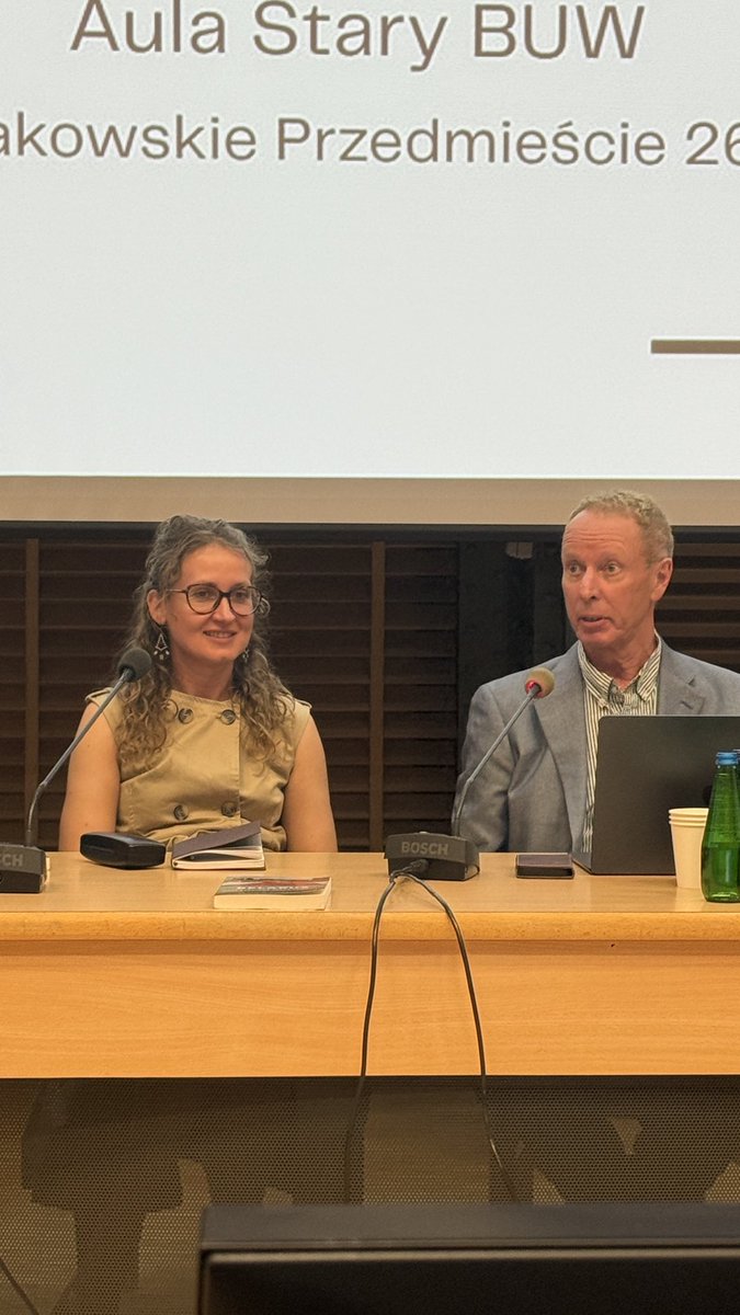V_Laputska's tweet photo. The highlights from our yesterday’s presentation of the book ‘Belarus. What Everyone Needs to Know’ at the University of Warsaw with Prof. David R. Marples, brilliantly moderated by Dr. Adam Eberhardt 📚 https://t.co/Ln6RttD68k