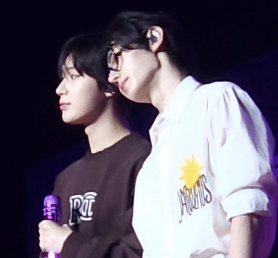 staribin's tweet photo. boyfriends https://t.co/uvfZreT90z