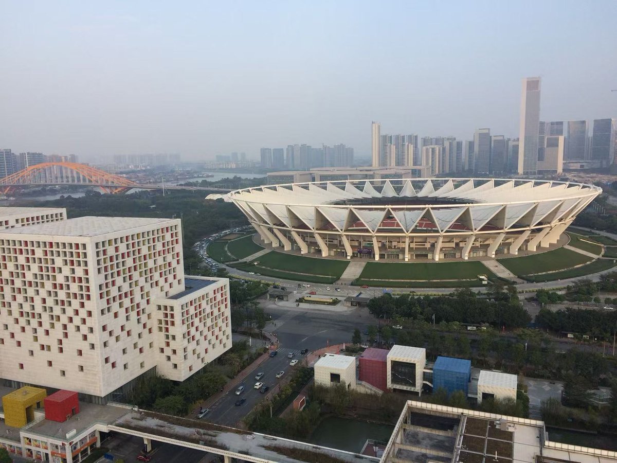 Pietter's tweet photo. The billionaire is the owner of Midea, a home appliances and electronics company from Foshan. I was in Foshan New City in 2017, and visited Midea. Found this photo. https://t.co/vfnkXxWcdx