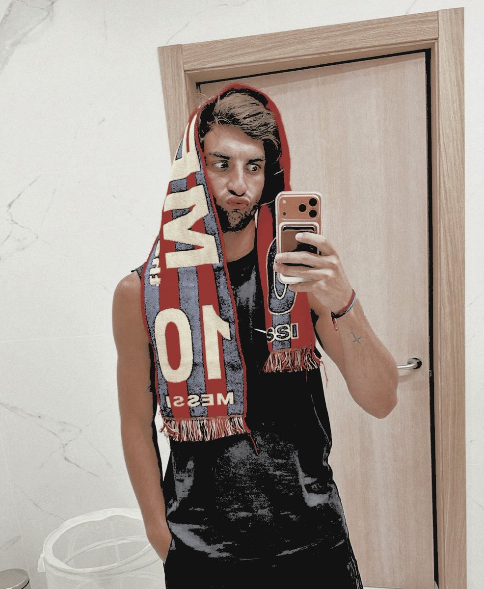 SEVENSH4RK's tweet photo. ㅤ
ㅤㅤㅤㅤㅤayer  fue  una  completa  locura
ㅤ https://t.co/NXuaeooIWP