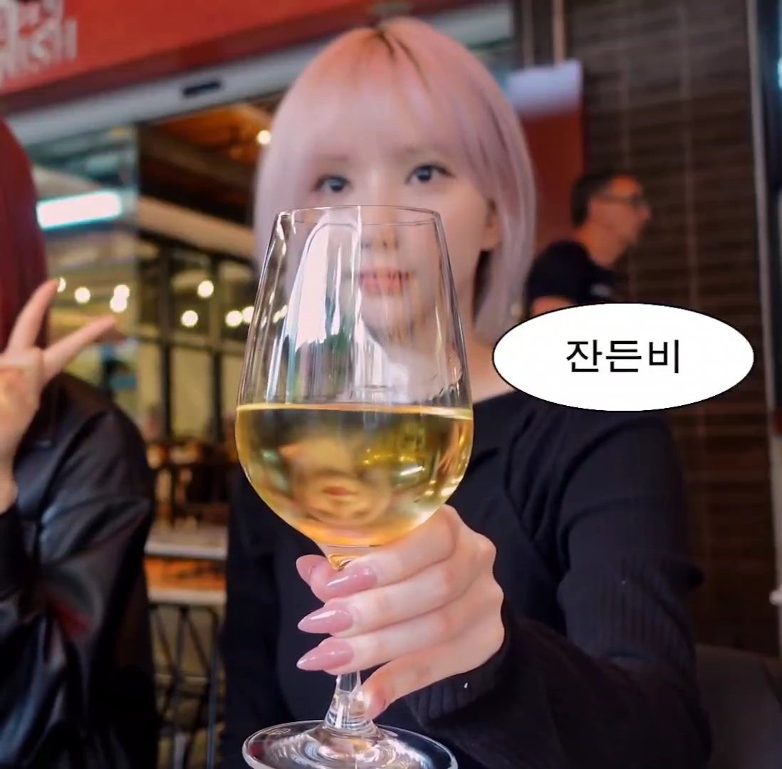 랑 tweet media