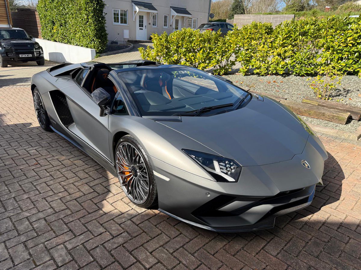mattjohns1304's tweet photo. @Elitecargasm Made my choice, S, best all rounder and value. https://t.co/cffevc38za