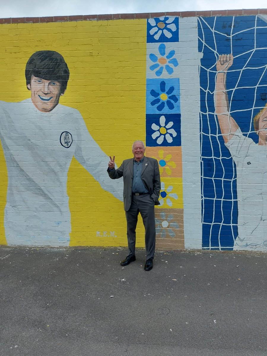 RobertEndeacottMurals tweet media