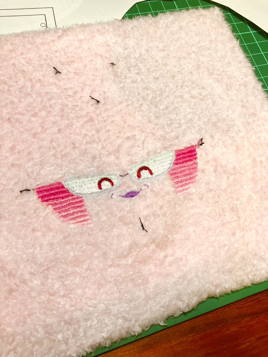shanan_db's tweet photo. これはやっとできたパパの顔の皮 https://t.co/y9I5o18qUC