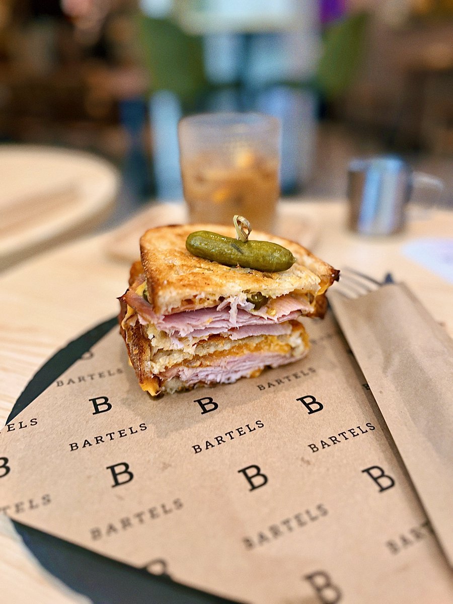 mark_enso's tweet photo. @0xmadeleineee The Cubano is my go to. 🥪 https://t.co/kwPdWGqzBB