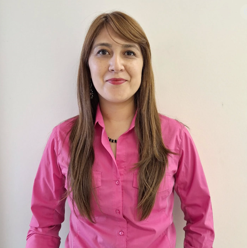 mcbmutalca's tweet photo. 🔵 Saludamos a la prof. Verónica Carrasco, quien ha sido nombrada por el rector Arcadio Cerda, como directora de Innovación y Transferencia Tecnológica de nuestra universidad. Carrasco se ha desempeñado en forma destacada en la investigación de micotoxinas en los alimentos 👇 https://t.co/BbJlDy0oLi