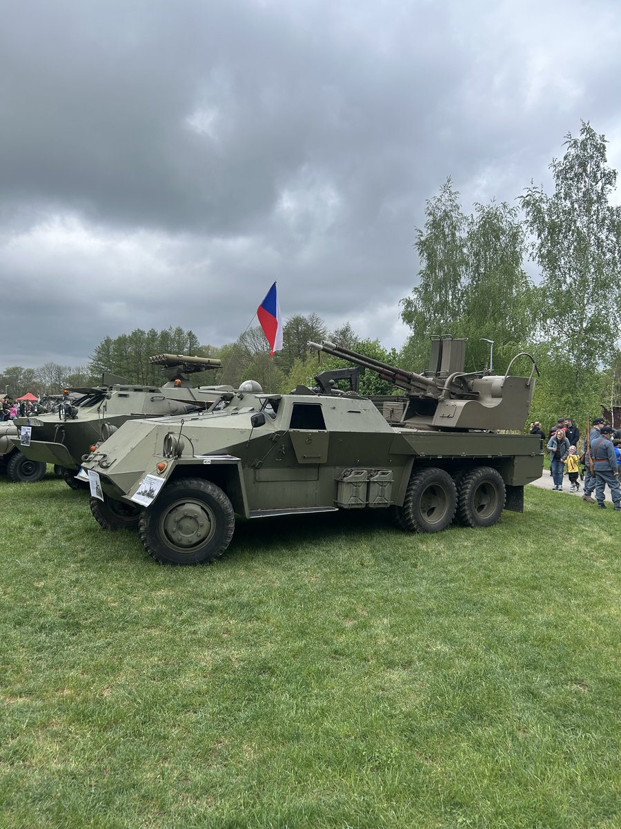 Forestman22's tweet photo. Samohybný protiletadlový dvojkanón vz. 53/59 Ještěrka 
#armored  #car  #ČSLA  #auto  #ČSSR  #ještěrka  #photos  #history  #retro https://t.co/boxl8RMW0H