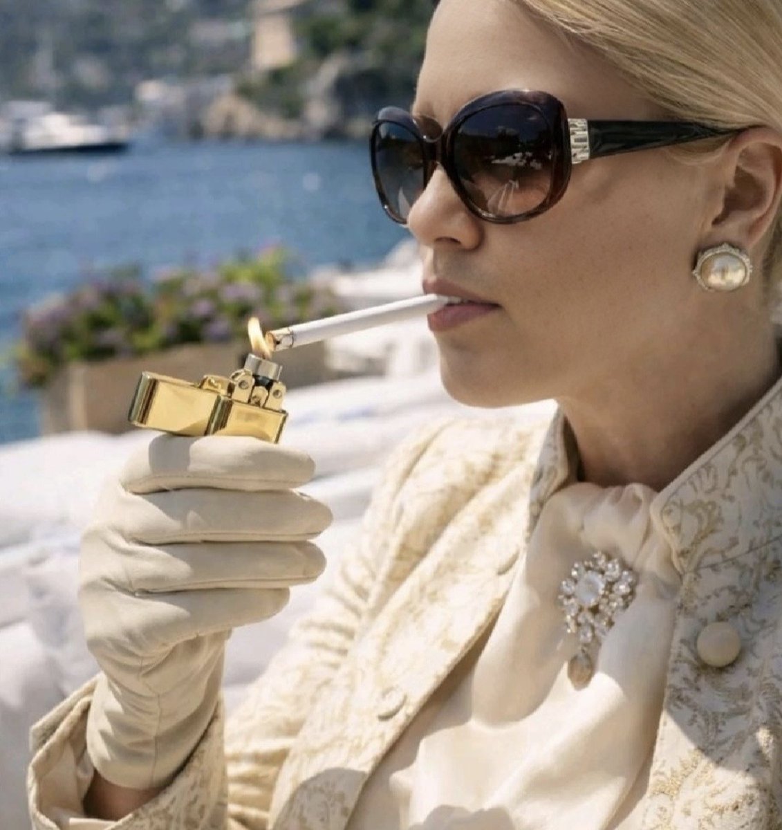 Smoking in Gloves tweet media