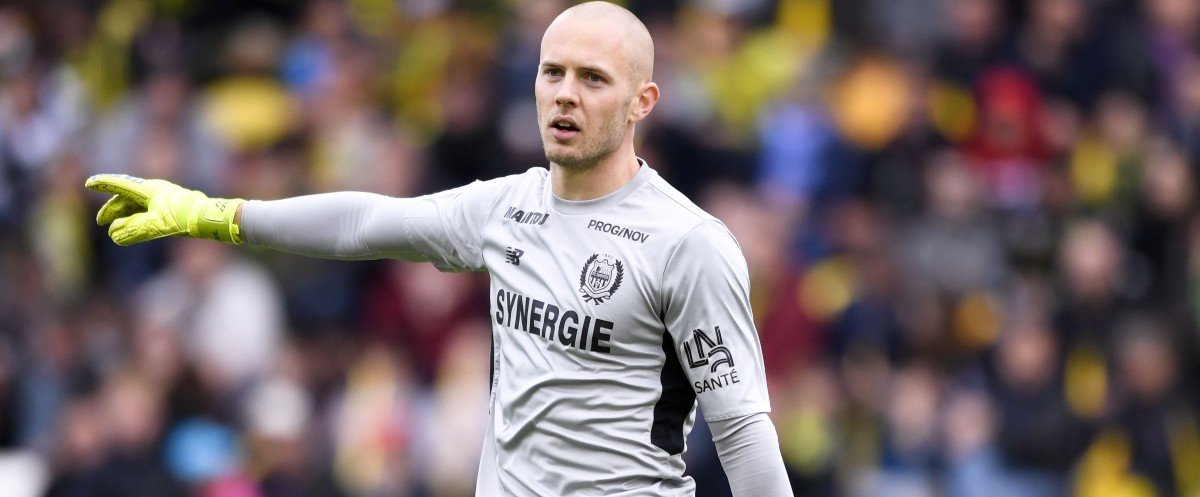 Maxime Dupé🇫🇷 pourrait revenir au #FCNantes cet été au poste de gardien n°1 et prendre la suite d'Anthony Lopes🇵🇹. 

(🗣️ <a href="/buchotm/">Maxime Buchot</a> / <a href="/telenantesinfo/">Télénantes</a>)