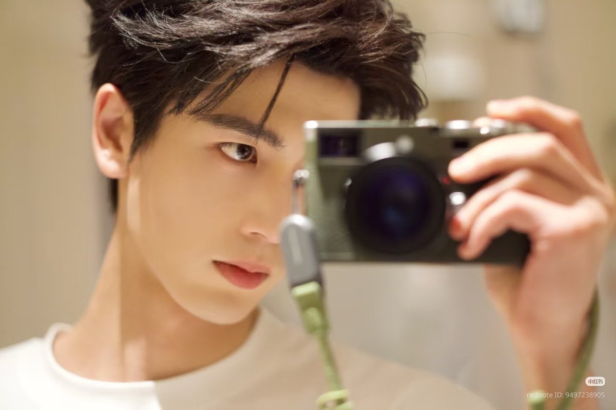 zhanglinghebr_'s tweet photo. 📸| 12.05.26 🚀 - Atualização do estúdio de #ZhangLinghe com novas fotos no Xhs.💙

1/3

#张凌赫 #zhanglinghe #linghe #จางหลิงเฮ่อ https://t.co/nfsc3Gggf3