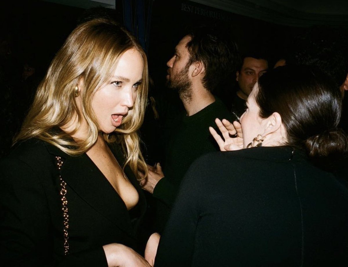 GoodGirlJenLaw's tweet photo. https://t.co/5u53ZEU1Au