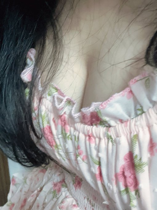 为什么男人都喜欢射脸呀？这是基于心理满足还是生理满足啊，我是真想不通 https://t.co/ps5BmkEYXt