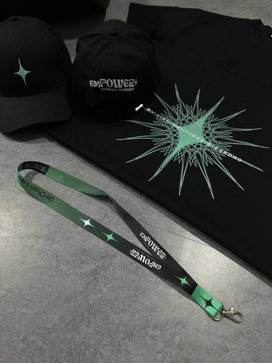 Merch3 tweet media