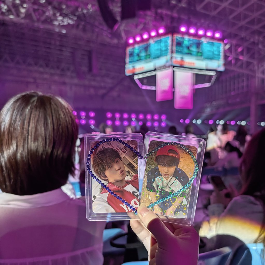あお tweet media