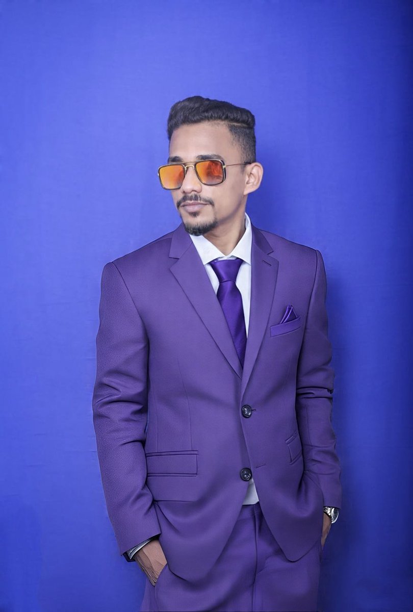 Omkar_DP's tweet photo. After a busy day of conference meetings in Bengaluru, I finally got time for a quick studio photoshoot before my upcoming Tokyo, Japan project visit. Tried my favorite purple blazer for a professional look.

#BusinessMeeting #Tokyo #ProfessionalLook #CorporateStyle #Leadership https://t.co/IBuyItC28N