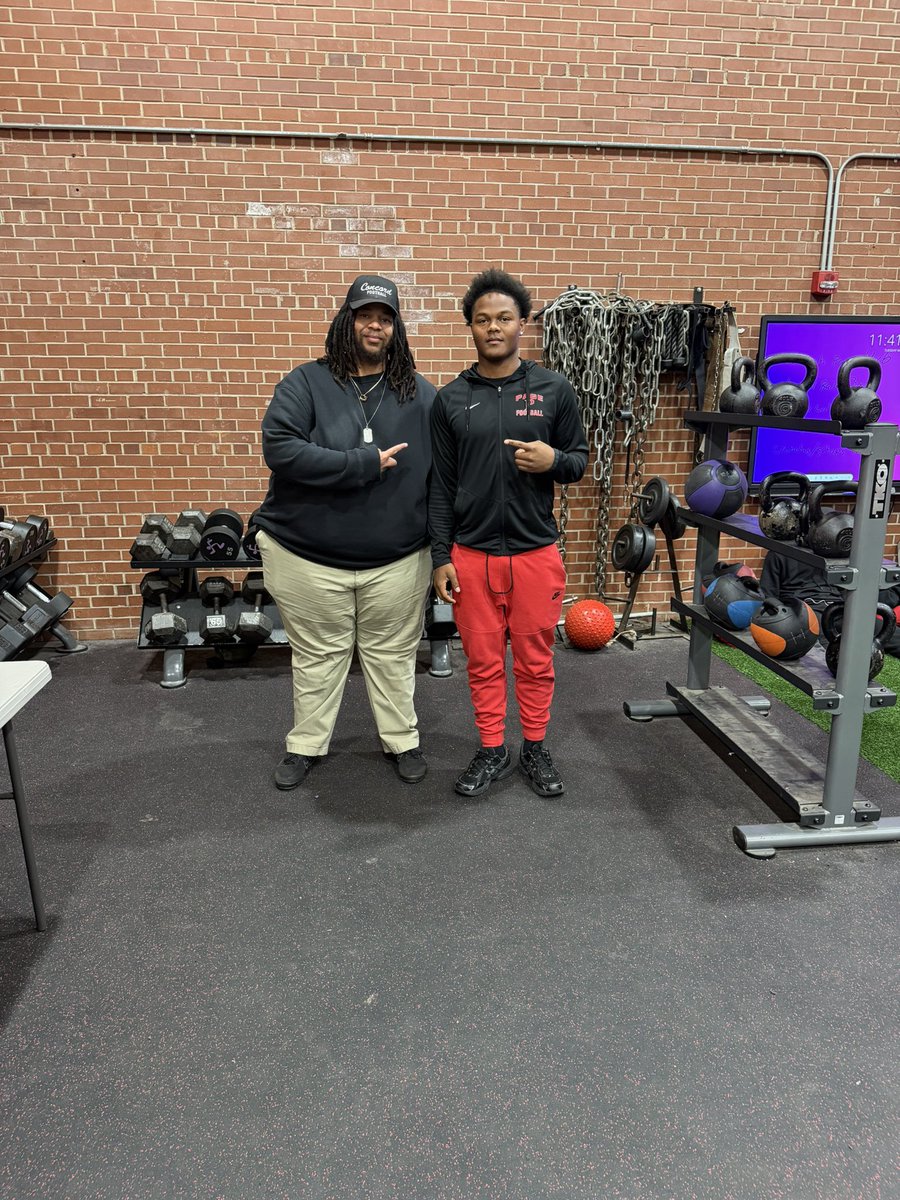 RobertScottjr_8's tweet photo. Blessed to receive my first football offer from Concord University #AGTG @PagePiratesFB @Coach_Gilkes https://t.co/njDzURFNOl