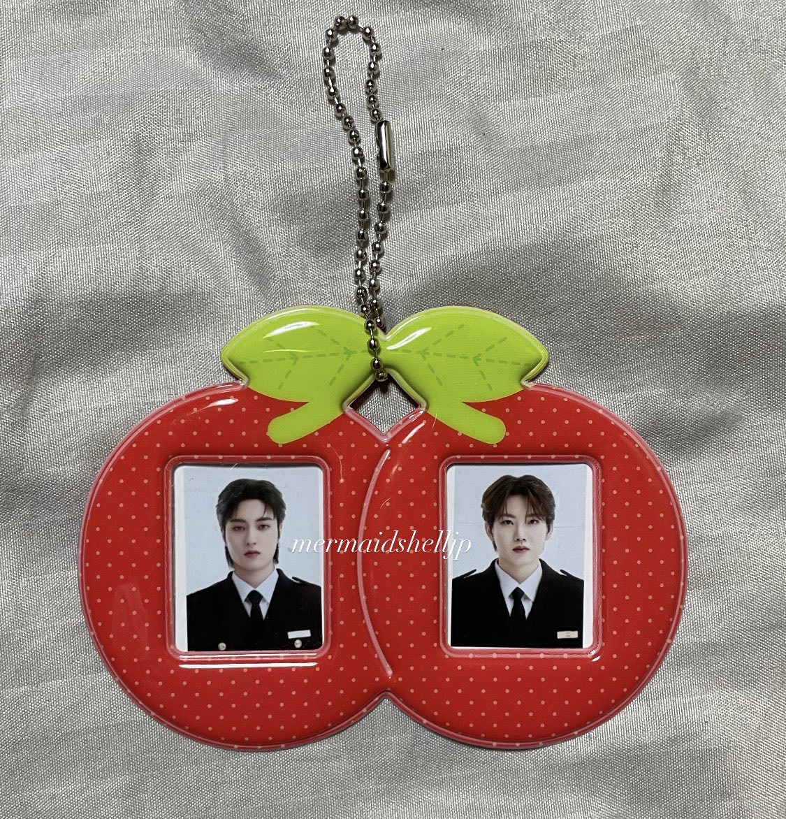 KyuToNdy's tweet photo. You are the Cherry to My KyuTo 🍒🍒

かわいいすぎる🦋🐨

#TREASURE #HARUTO #JUNKYU #KYUTO https://t.co/RLjScT442i