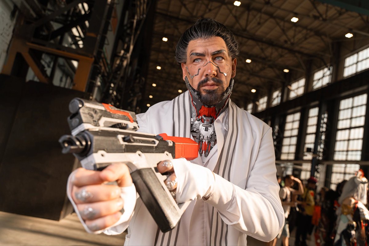 DanilaLucky's tweet photo. Goro Takemura Cyberpunk 2077 in the final version, if you chose the ending for Arasaka. 
#cosplay #cyberpunk2077 #arasaka #cdprojektred https://t.co/m89P0bKy9O